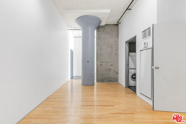 Building Photo - 420 San Pedro St