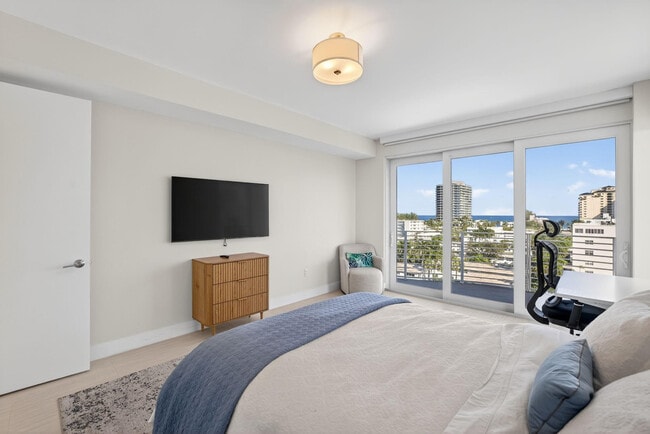 Building Photo - 612 Bayshore Dr