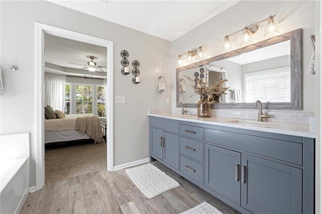 Building Photo - 943 Bendleton Dr