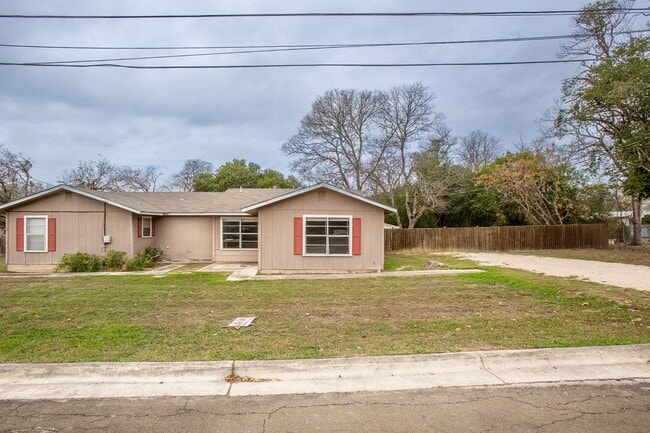 Building Photo - 101-103 Lockhart St