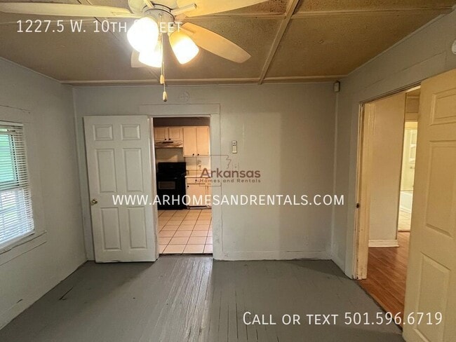 Building Photo - 1227.5 W 10th St