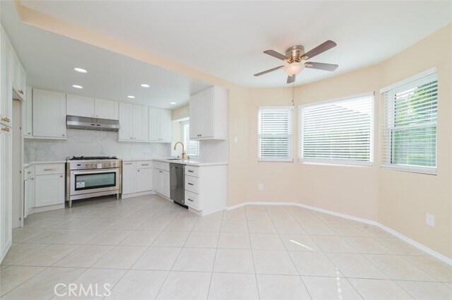 Building Photo - 8 Bayview