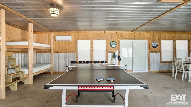 Building Photo - 104 Dogwood Acres