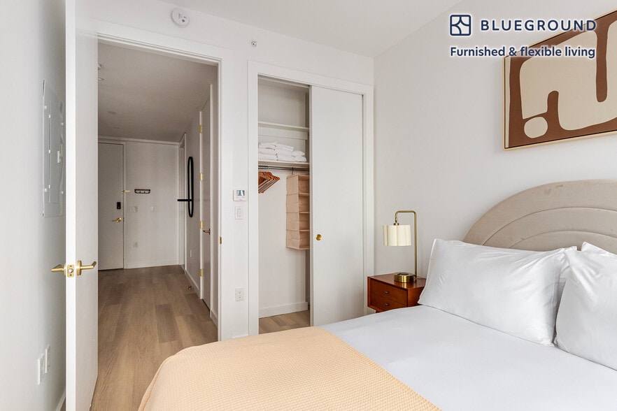 Building Photo - 525 Pacific St