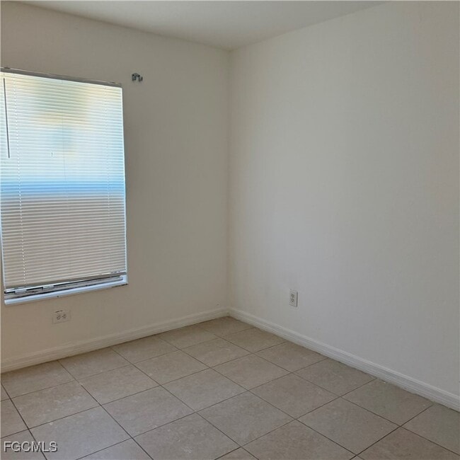 Building Photo - 2172 Simon Ct