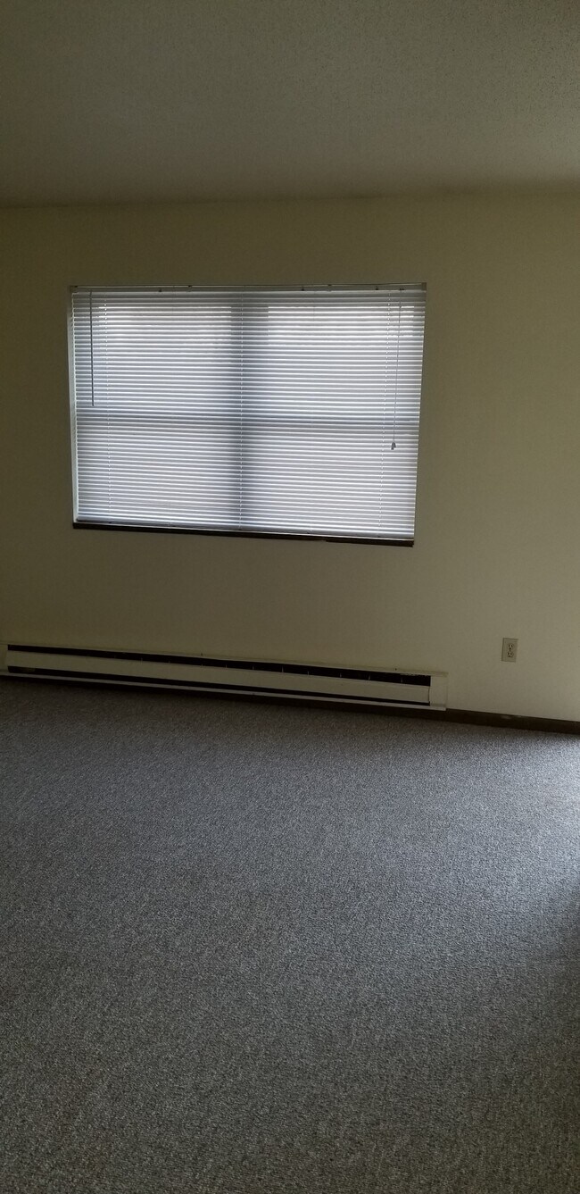 Building Photo - Greenview Apartments - Ettrick