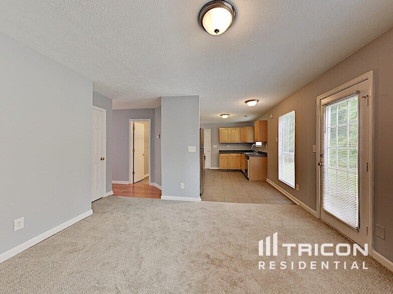 Building Photo - 2996 Aberdeen Way