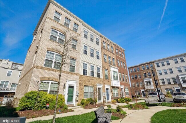 Building Photo - 9611 Weshire Dr