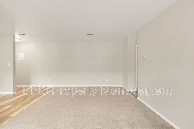 Building Photo - 139 Green St