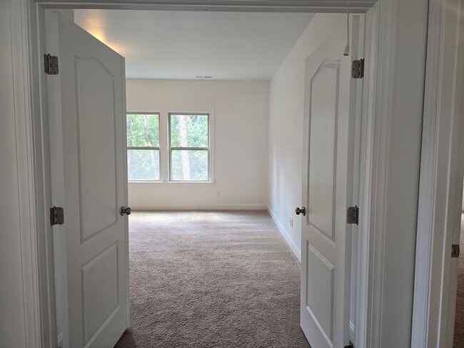 Building Photo - The Parks at Meadowview