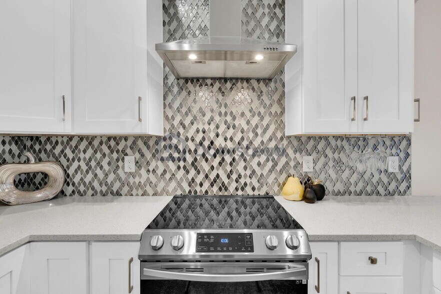 Building Photo - 4114 N Nebraska Ave