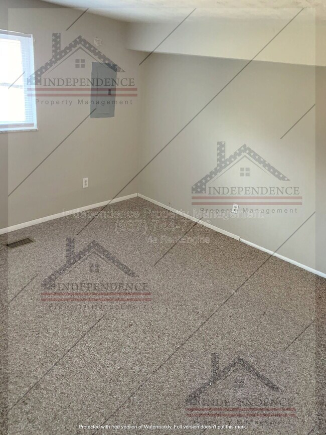 Building Photo - 470 Burman Ave