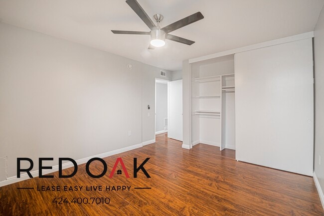 Building Photo - 15101 Magnolia Blvd