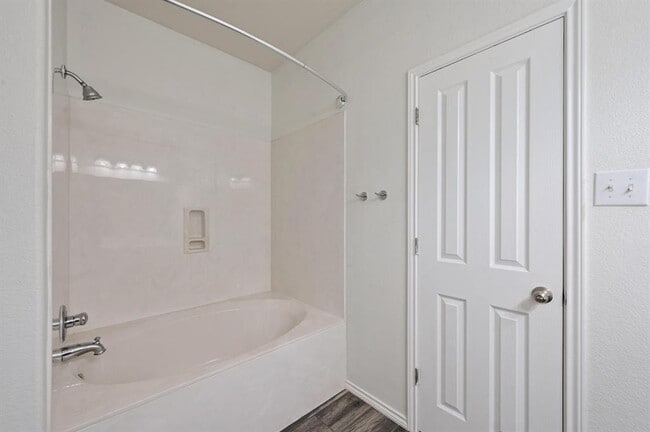 Building Photo - 11729 Channing Dr