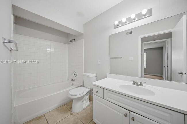 Building Photo - 15560 SW 104th Terrace
