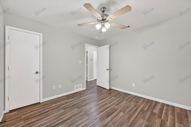 Building Photo - 2312 Gilmer St