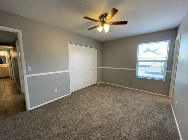 Master bedroom picture 2 - 726 S Nebraska St