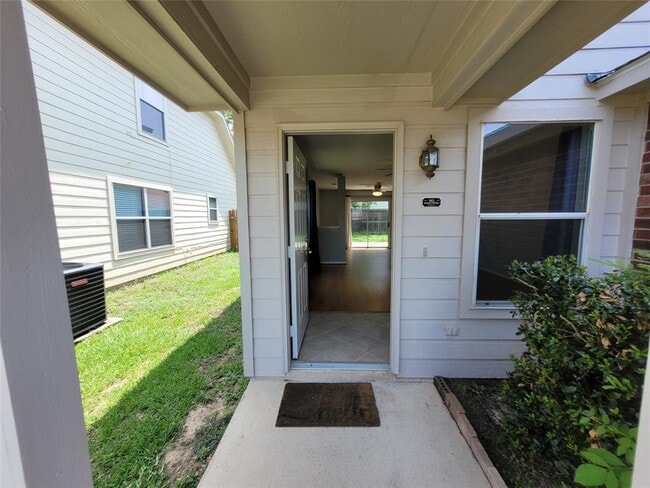 Building Photo - 19410 Cavern Springs Dr