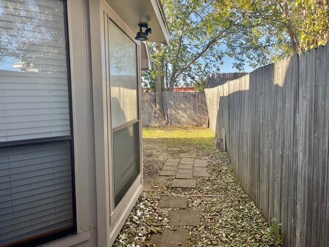 Building Photo - 6709 Driffield Cir W