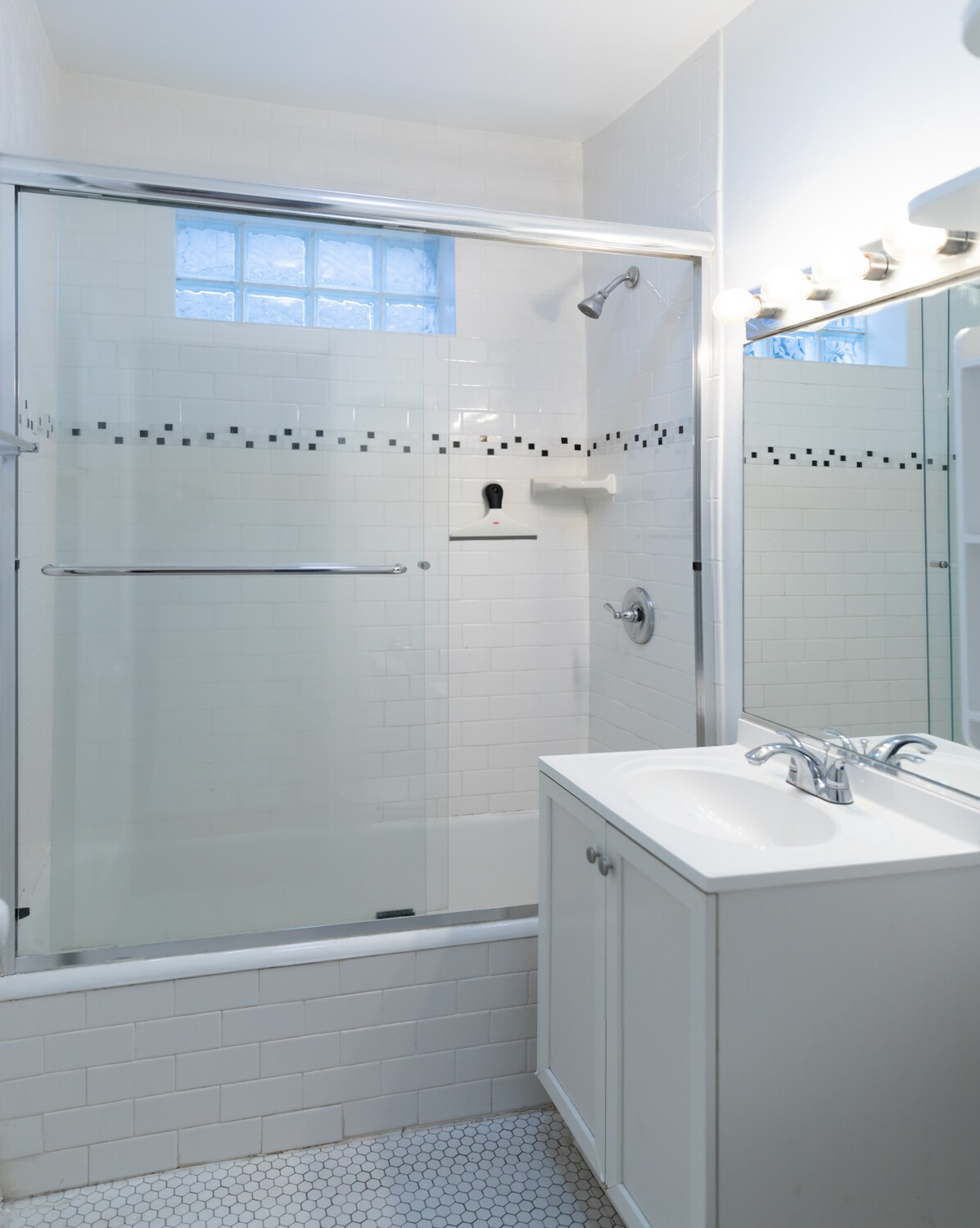 Bathroom - 4760 N Virginia Ave