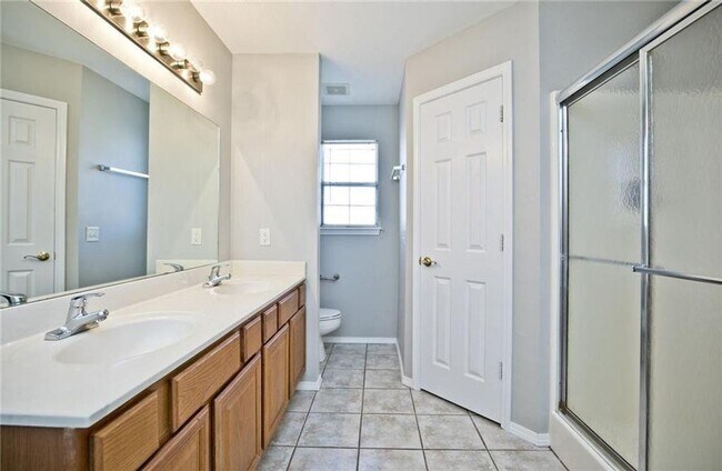 Building Photo - ***520 Walker Street***