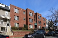 Building Photo - 1010 G St NE