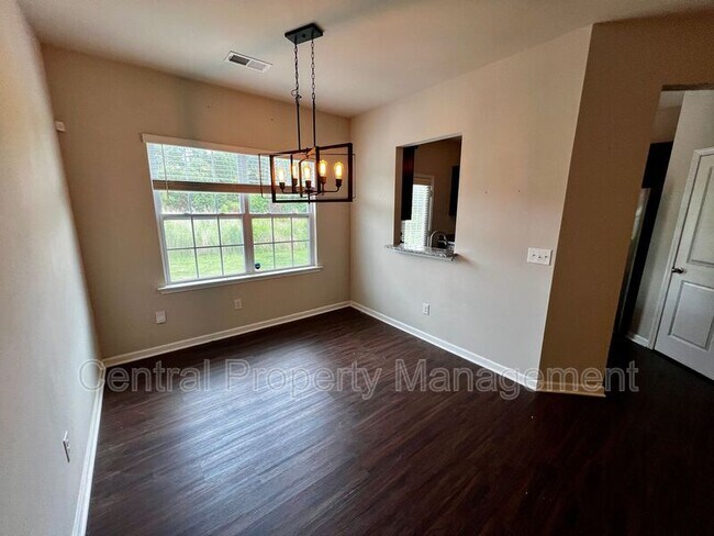 Building Photo - 43 Moorlyn Ln