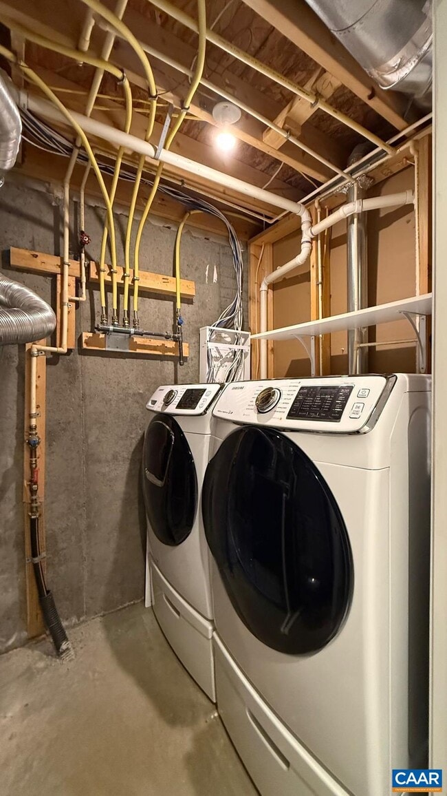 Building Photo - 2350 Abington Dr