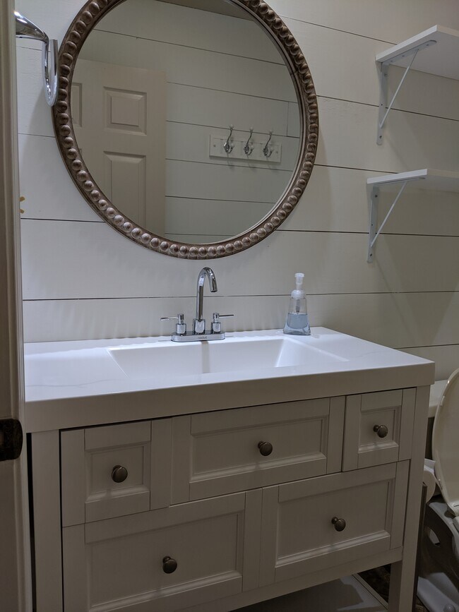 Building Photo - 1309 Carowinds Cir