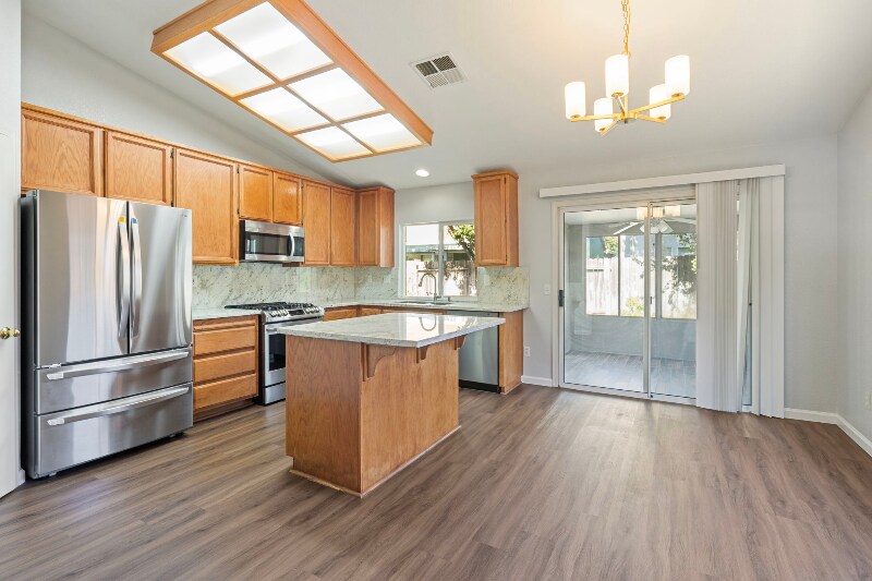 Building Photo - 8277 Lake Willow Way