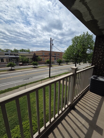 Building Photo - South Negley Apartments