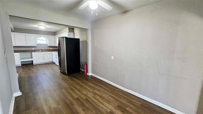 Building Photo - 1505 NE 29th St