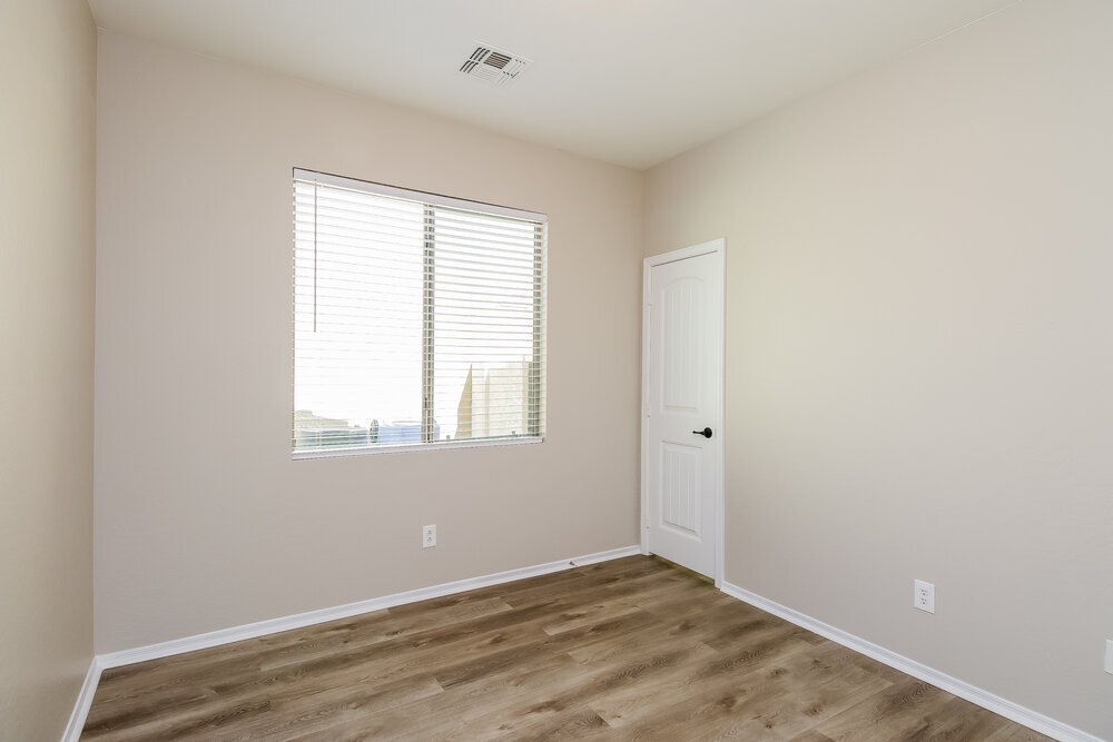 Building Photo - 4415 E Woodside Way