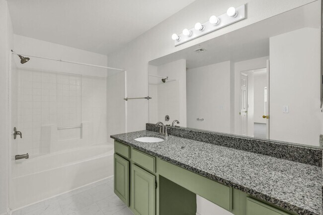 Building Photo - Canyon Creek 2 Bed