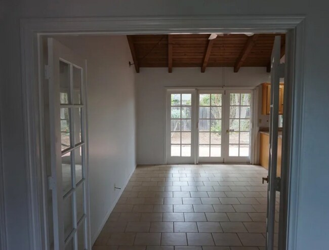 Building Photo - 630 Pine Spring Ln