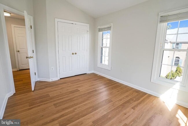 Building Photo - 2248 Journet Dr