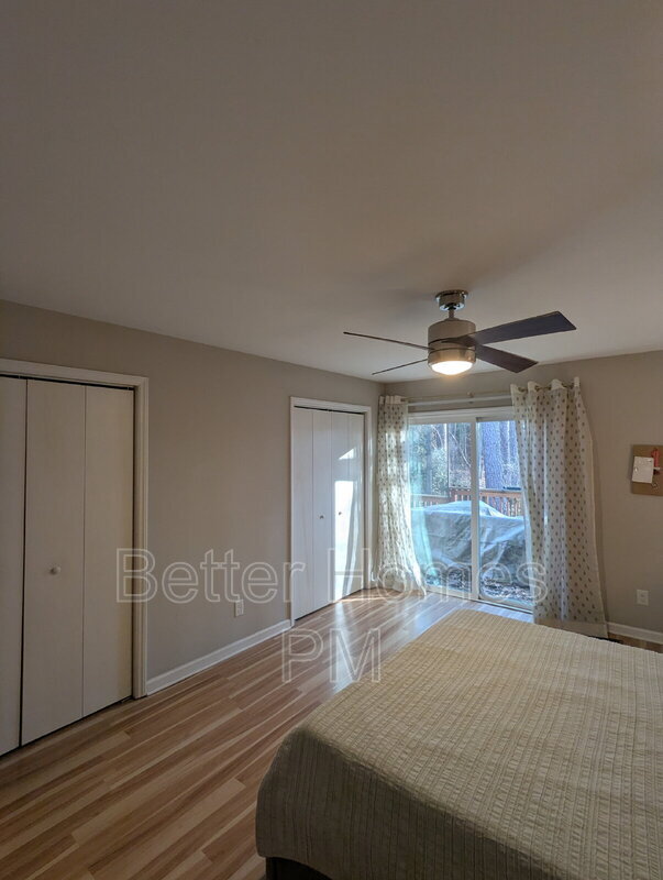 Building Photo - 5513 Kaplan Dr