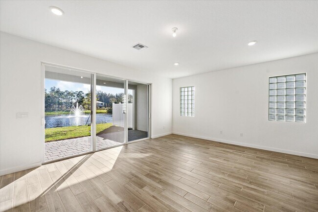 Building Photo - 18478 Claybrook St