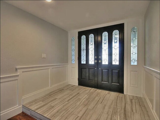 Building Photo - Highly Desirable 4BD/2BA Home in San Jose's Rancho Santa Teresa neighborhood!