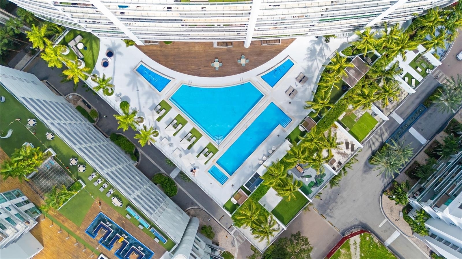 Building Photo - 90 SW 3rd St