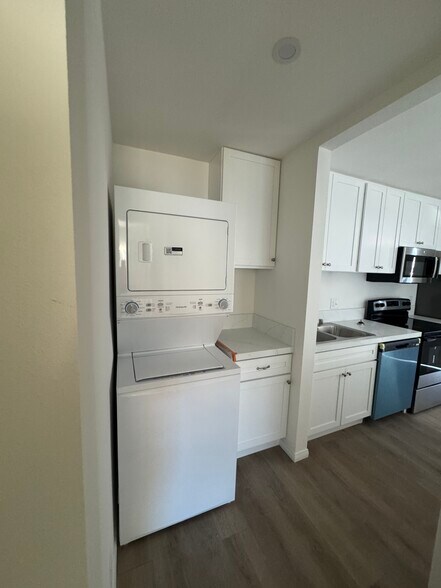 Building Photo - 74430 Driftwood Dr