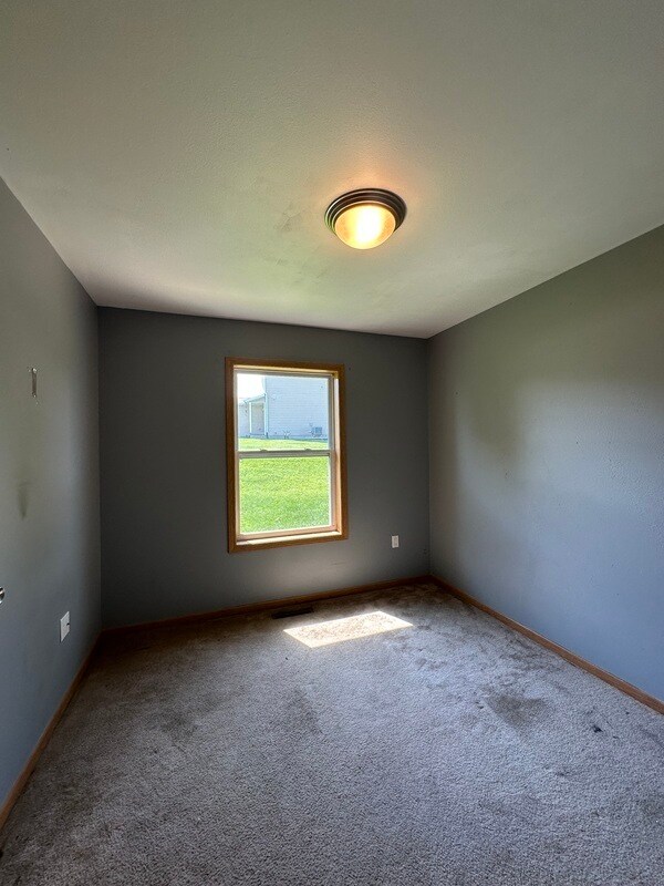 Building Photo - 5818 Wheatland Dr SW
