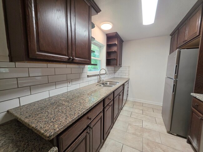 Building Photo - 3907 Grapevine St