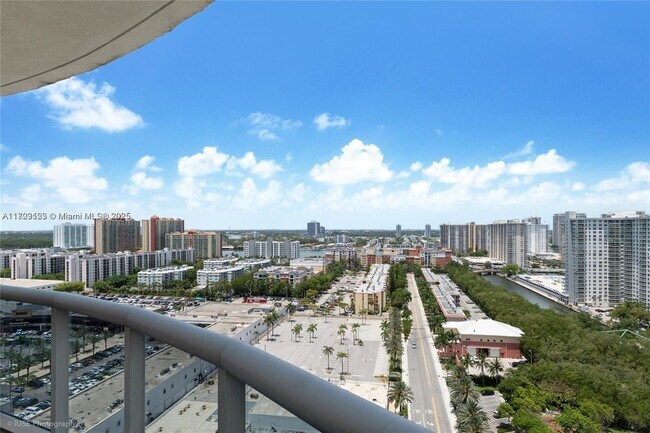 Building Photo - 17201 Collins Ave