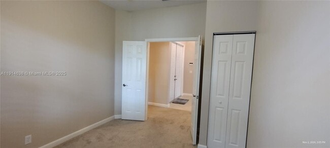 Building Photo - 8092 Driggs Hill