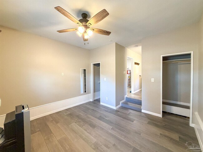 Building Photo - 1965 Brentco Rd