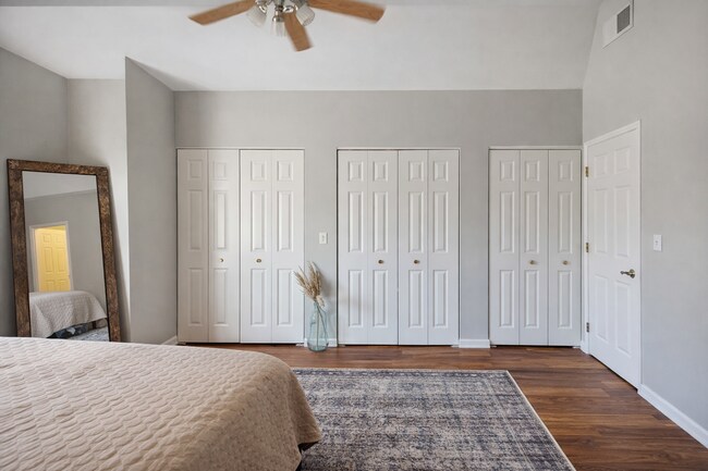 Building Photo - 2331 N Lister Ave