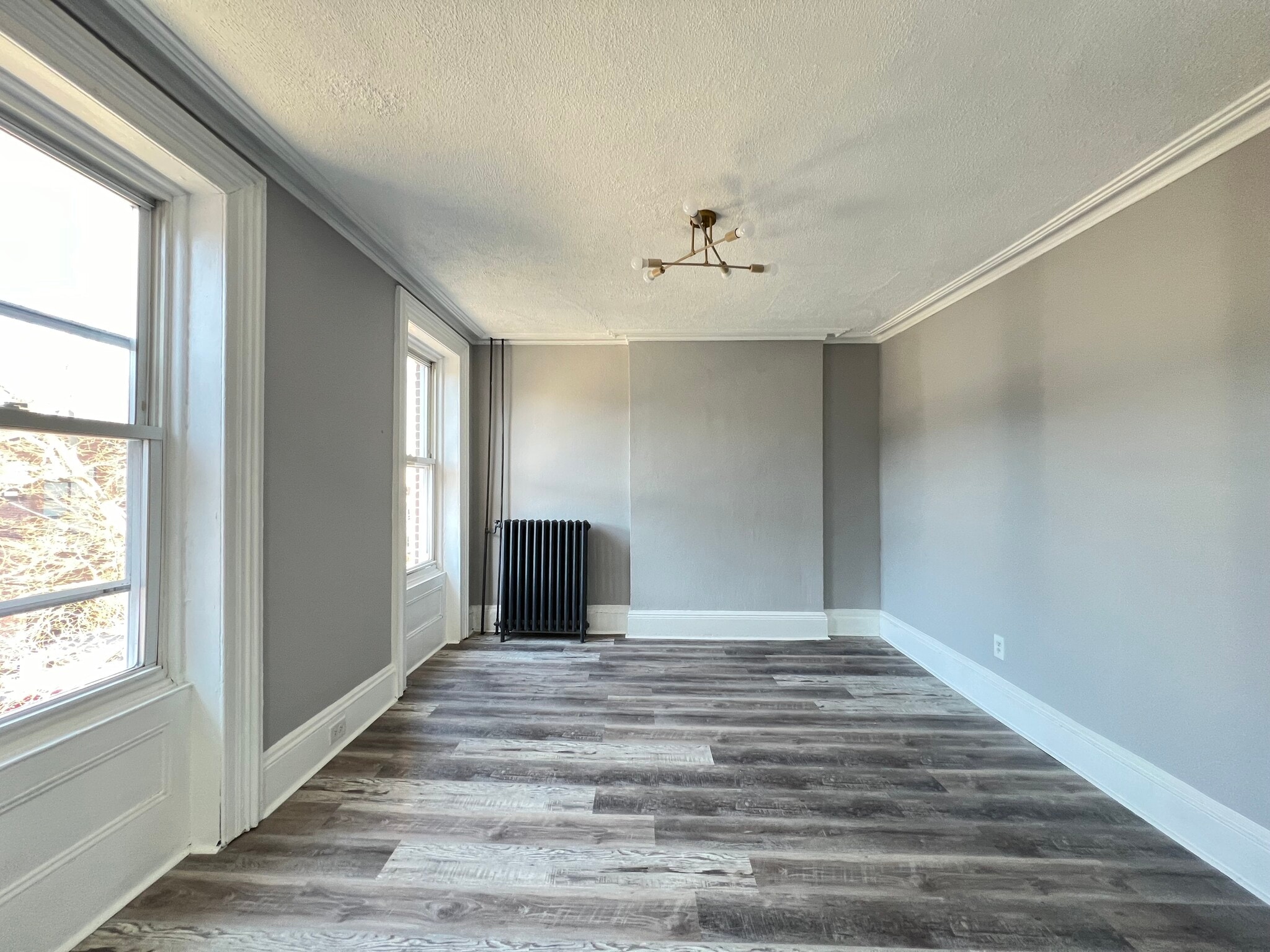 Unit 2 - 86 Irving St