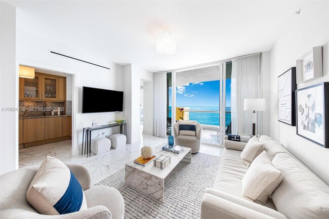 Building Photo - 17875 Collins Ave