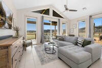 Building Photo - 305 Rivercrest Ln